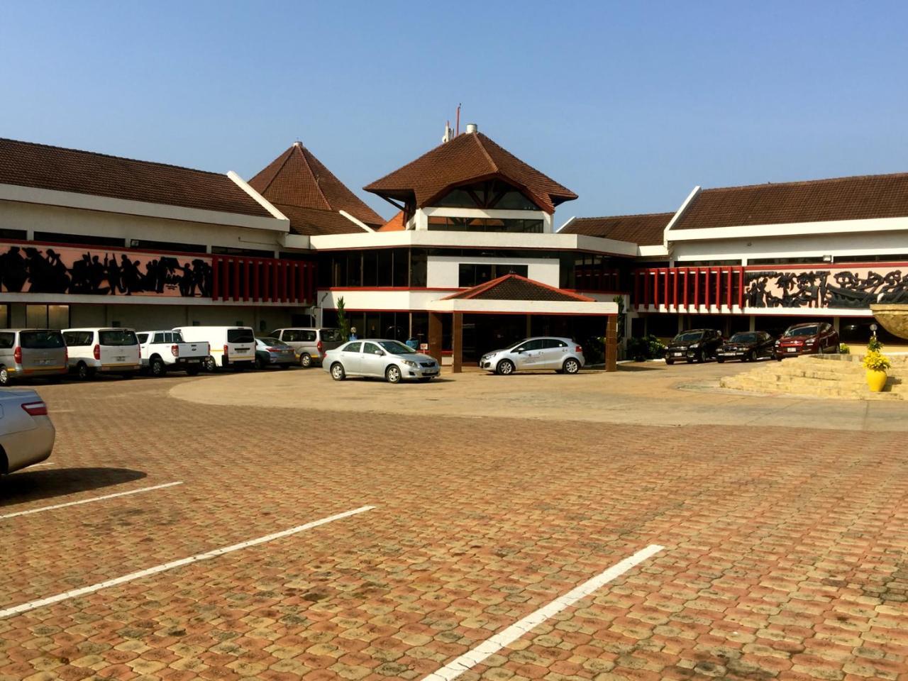 Elmina Beach Resort Ngoại thất bức ảnh