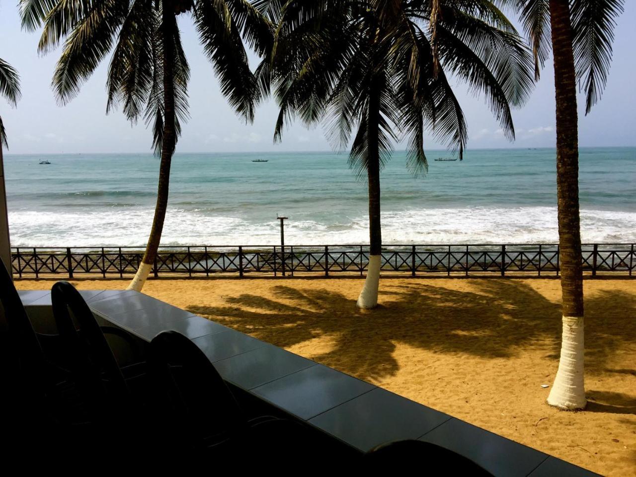 Elmina Beach Resort Ngoại thất bức ảnh