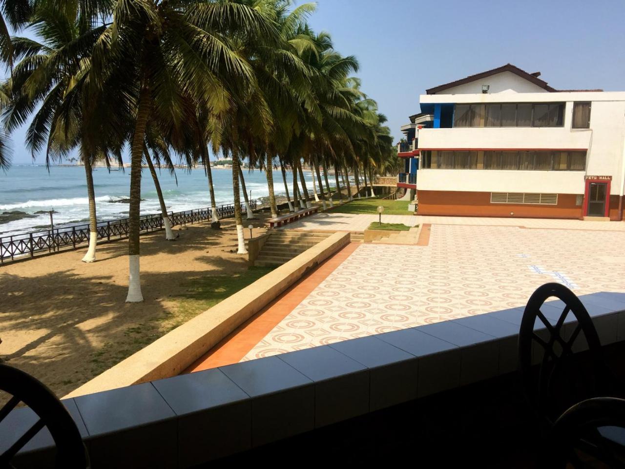 Elmina Beach Resort Ngoại thất bức ảnh